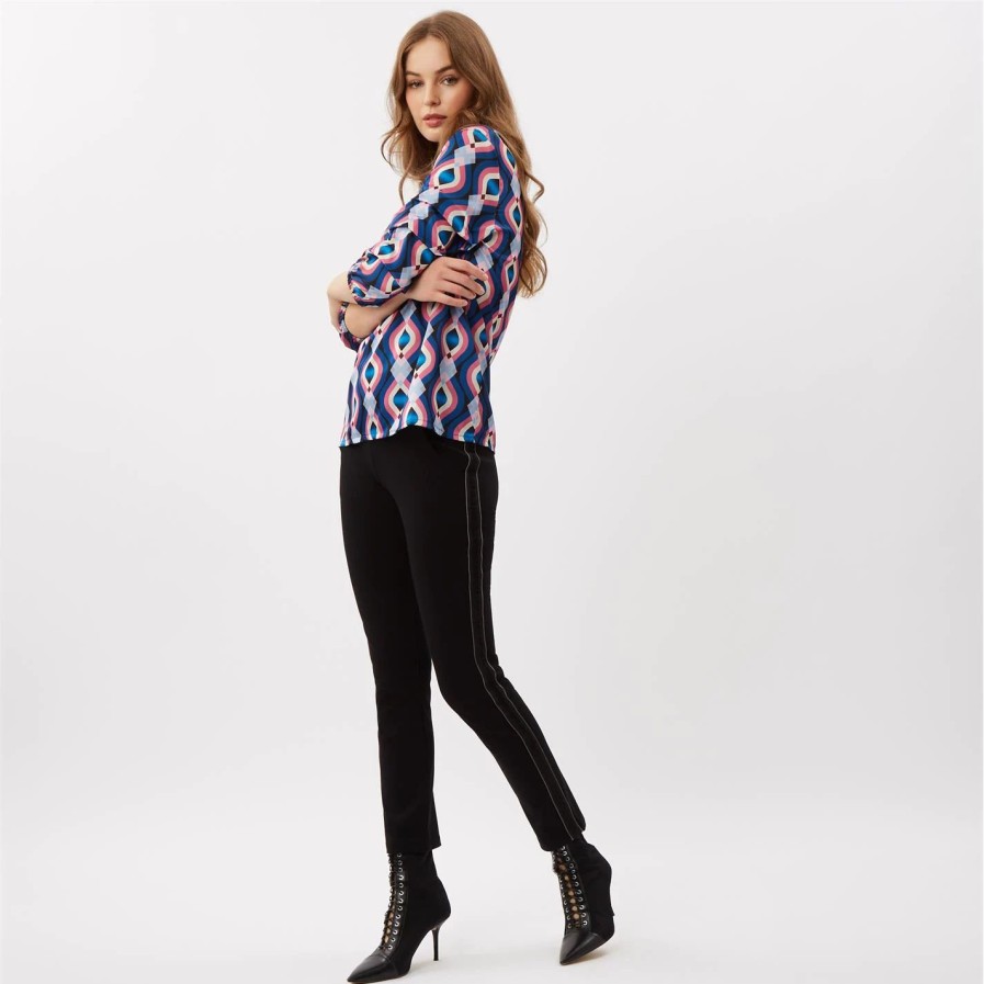 Hot * James Lakeland Geometric Print Blouse